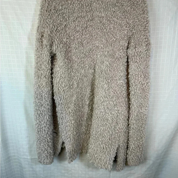 HOLLISTER Womens size XSmall tan Fuzzy cardigan - Picture 5 of 5